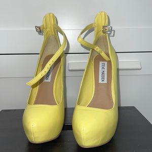 Steve Madden size 6 Larissa